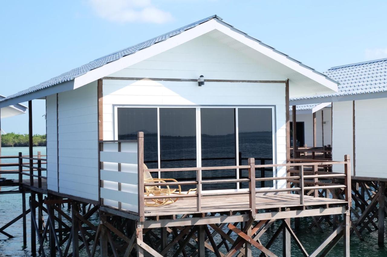 Готель Shun Shun Water Bungalows Семпорна Екстер'єр фото
